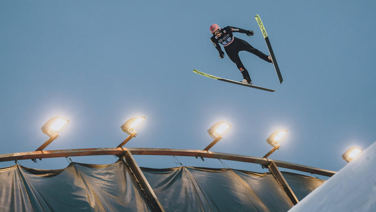 Die Skispringer können am Sonntag nicht in der Qualifikation antreten Die Skispringer können am Sonntag nicht in der Qualifikation antreten