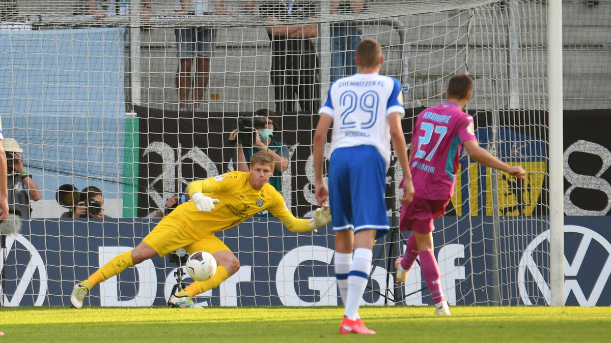 Die TSG Hoffenheim hat sich erst im Elfmeterschießen durchgesetzt Die TSG Hoffenheim hat sich erst im Elfmeterschießen durchgesetzt