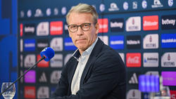 Peter Knäbel übte nach der Schalke-Niederlage deutliche Kritik