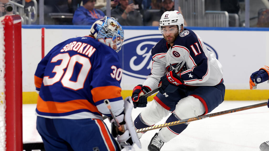 Luke Kunin, hier im Trikot der Columbus Blue Jackets, spielt nun für die Panthers.