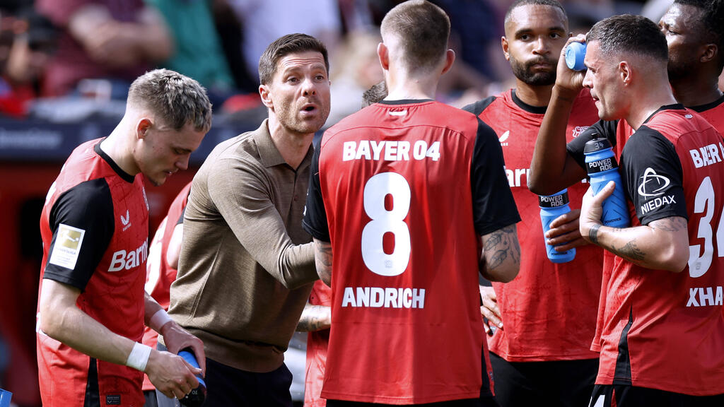 Seine Zukunft bei Bayer ist weiter offen: Xabi Alonso. Seine Zukunft bei Bayer ist weiter offen: Xabi Alonso.