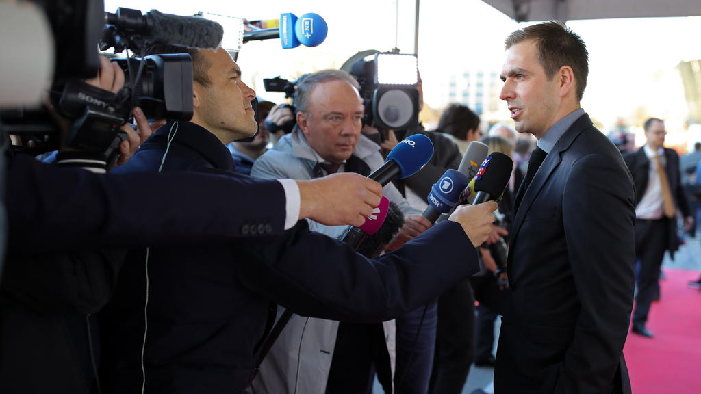 Deutliches Dementi von Philipp Lahm Deutliches Dementi von Philipp Lahm