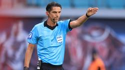 Deniz Aytekin musste sich nach einem Platzverweis gegen den BVB viel Kritik gefallen lassen