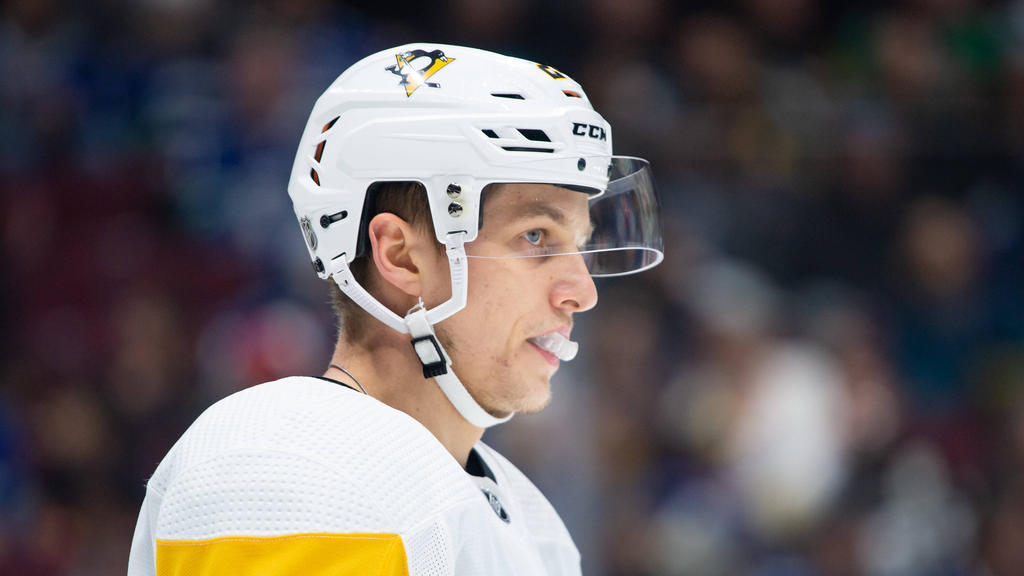 NHL-Star Dominik Kahun führt mit den Pittsburgh Penguins seine Division an NHL-Star Dominik Kahun führt mit den Pittsburgh Penguins seine Division an