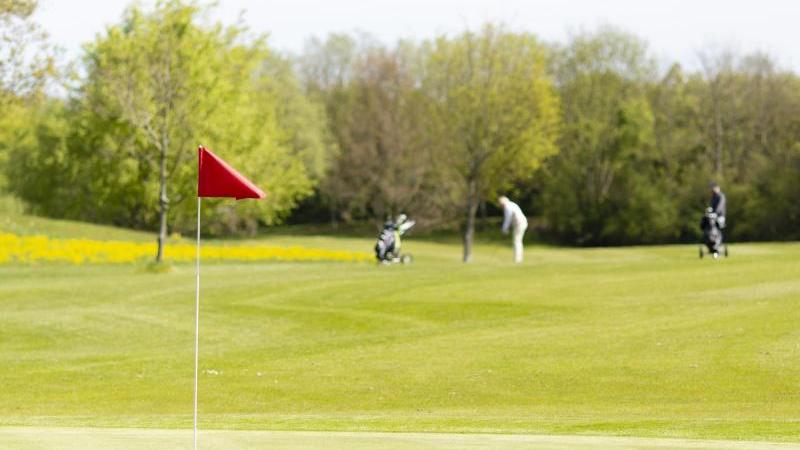 Auch der Golfsport ist von den Corona-Maßnahmen betroffen Auch der Golfsport ist von den Corona-Maßnahmen betroffen