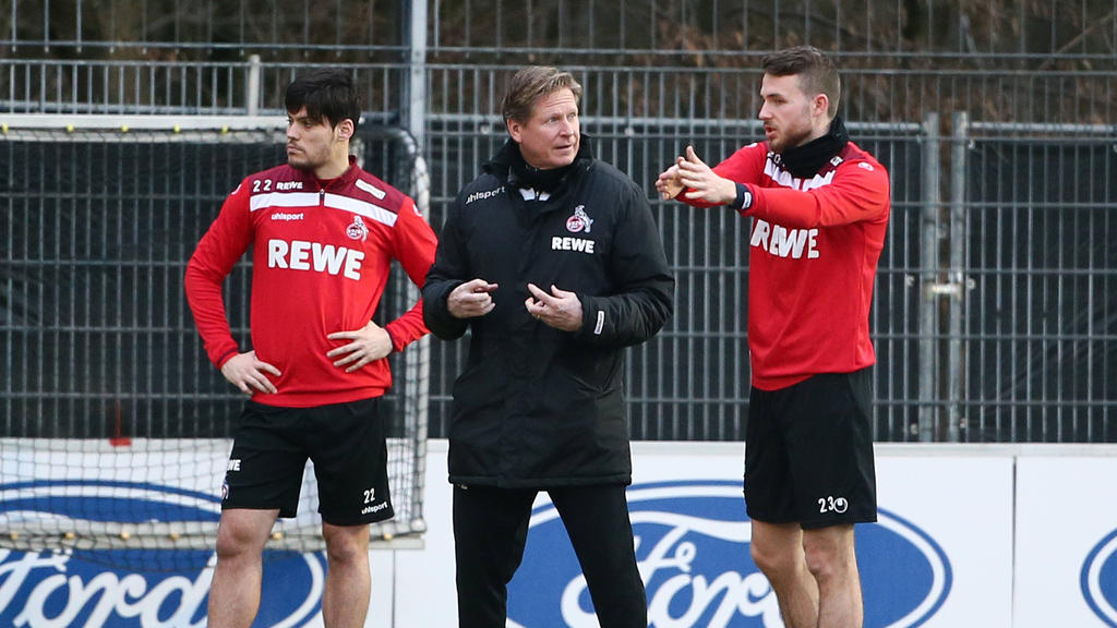 Markus Gisdol (M.) schätzt die Arbeit der letzten Jahre bei Eintracht Frankfurt