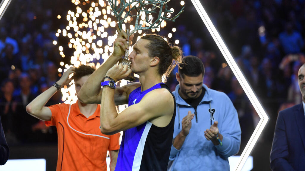 Halbfinale In Toronto: Zverev'S Irre Leistung Trotz Störungen! - 8q0yyfn