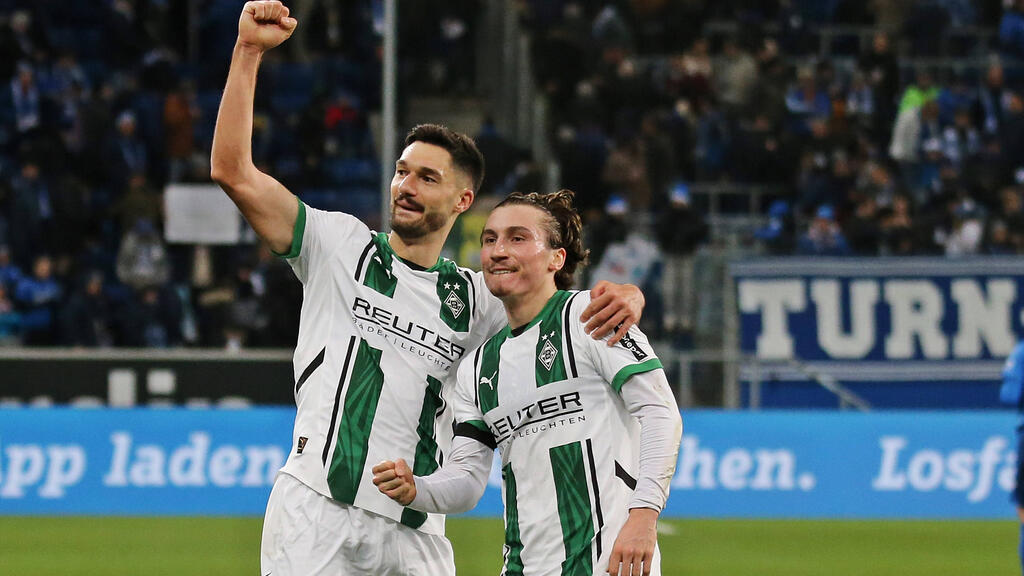 Tim Kleindienst (l.) und  Rocco Reitz sollen bei Gladbach bleiben