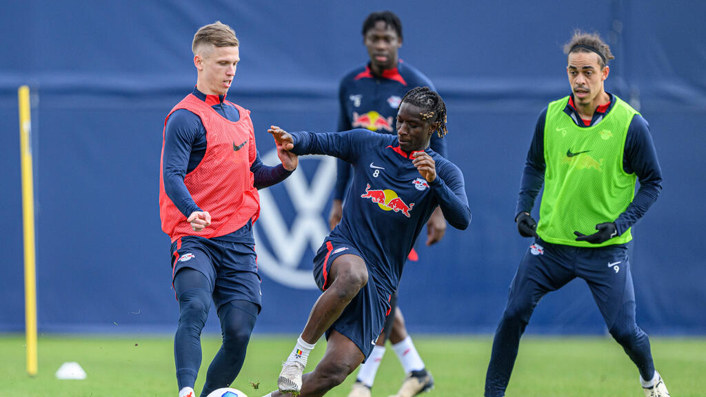 Amadou Haidara (M.) bleibt wohl bei RB Leipzig trotz einer vertraglich festgeschriebenen Ausstiegsklausel