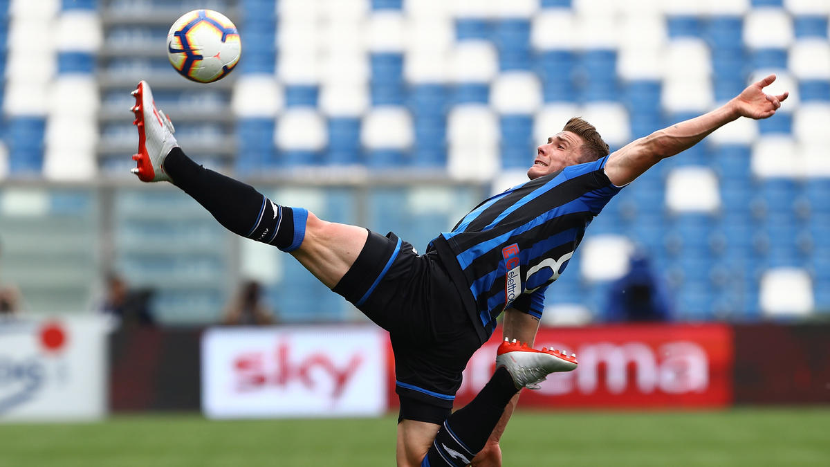Robin Gosens wird beim FC Schalke 04 gehandelt Robin Gosens wird beim FC Schalke 04 gehandelt
