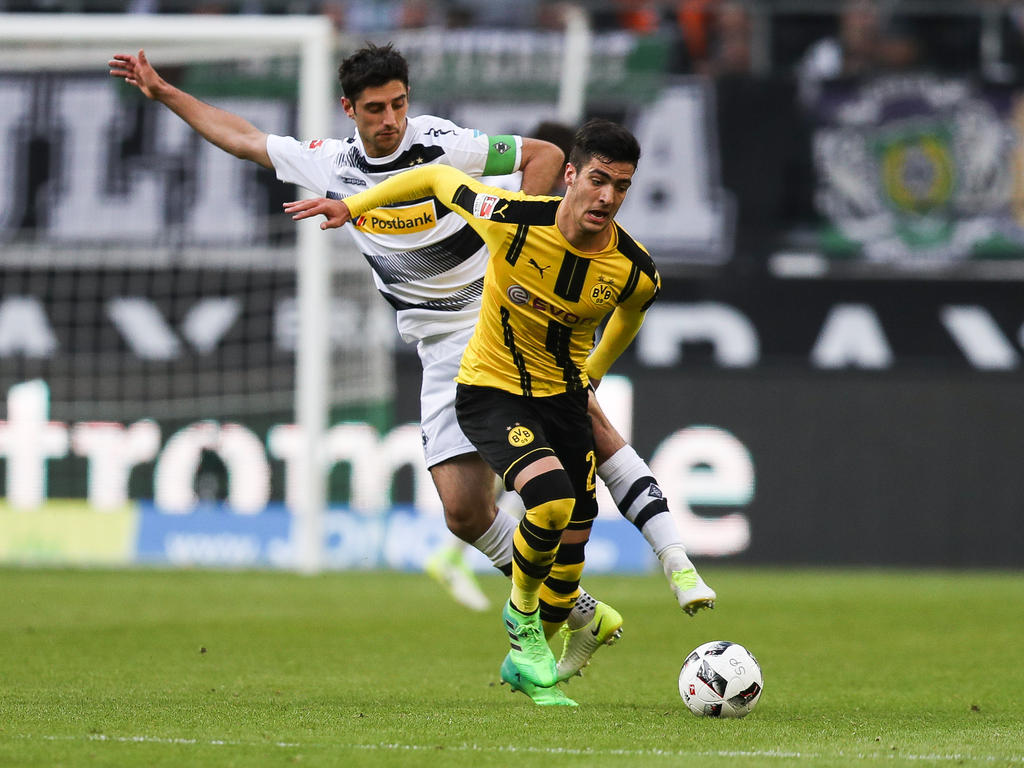 Mikel Merino (vorne) kam bei Borussia Dortmund nur sporadisch zum Einsatz