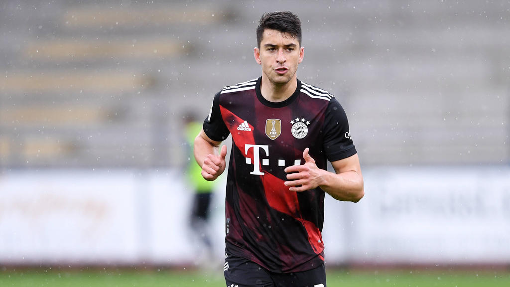 Marc Roca will sich beim FC Bayern durchsetzen Marc Roca will sich beim FC Bayern durchsetzen