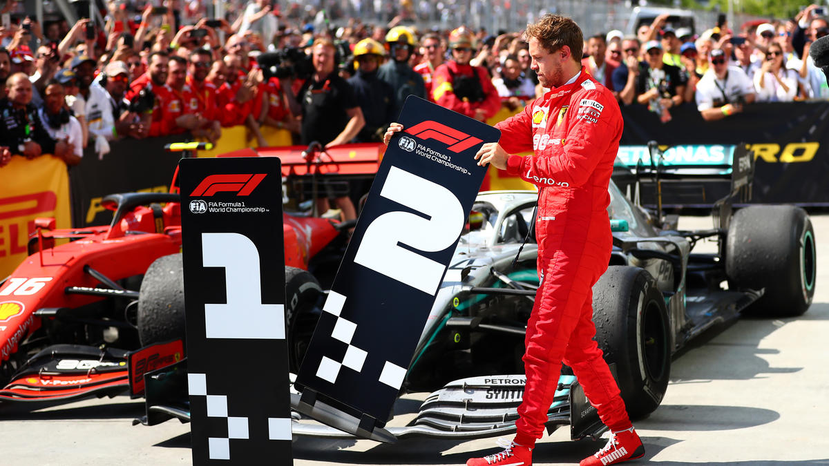 Sebastian Vettel sieht die Formel 1 in einer gefährlichen Spirale festhängen Sebastian Vettel sieht die Formel 1 in einer gefährlichen Spirale festhängen