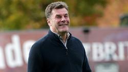 Dieter Hecking steht wieder auf dem Trainingsplatz des HSV