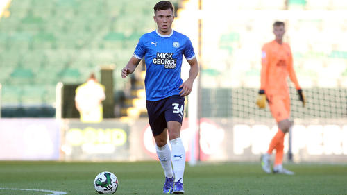 Charlie O'Connell soll beim FC Bayern auf dem Zettel stehen