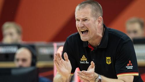 Bundestrainer Henrik Rödl muss mit seinem Team zum Turnier nach Montenegro reisen