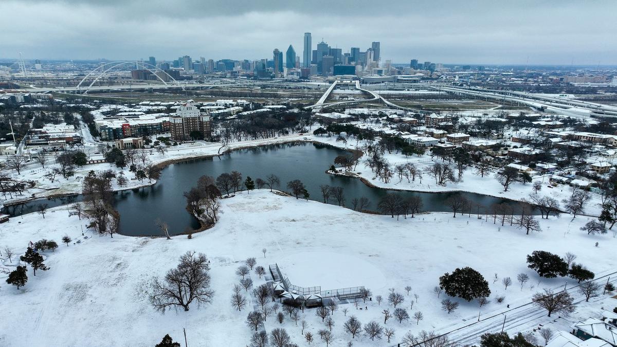 Ein Schneesturm in der Gegend um Dallas sorgte für tausende gestrichene Flüge