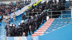 Die Polizei ermittelt gegen Hansa- und Essen-Fans