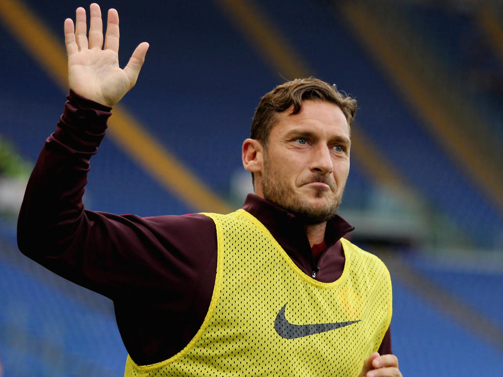 Totti es consciente de que está viviendo sus últimos partidos con la camiseta romana. (Foto: Getty)