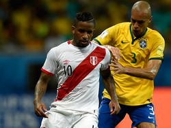 Jefferson Farfán con Perú contra Brasil. (Foto: Getty)