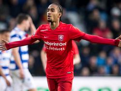 Jerson Cabral is weer het mannetje bij FC Twente. De aanvaller schiet op mooie wijze de 0-1 tegen de touwen tegen De Graafschap. (15-04-2016)