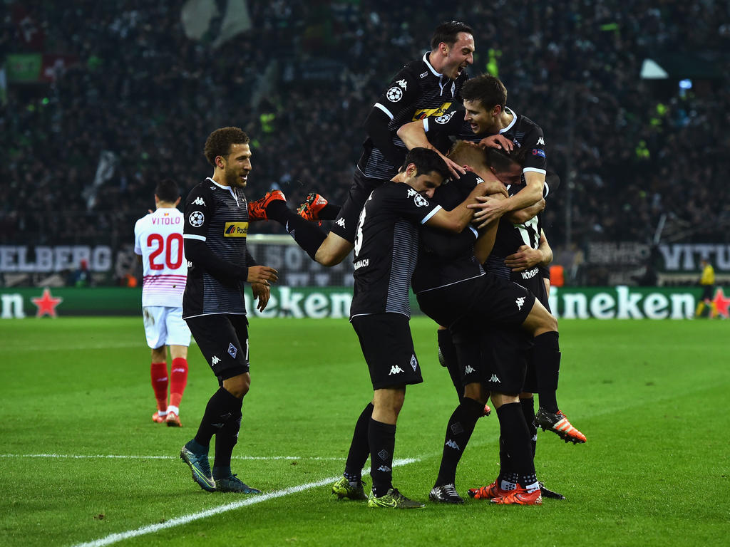 Die Spieler von Borussia Mönchengladbach feiern