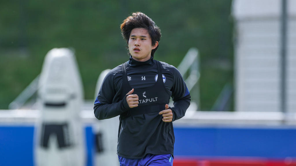 Dong-gyeong Lee könnte langfristig beim FC Schalke 04 spielen Dong-gyeong Lee könnte langfristig beim FC Schalke 04 spielen
