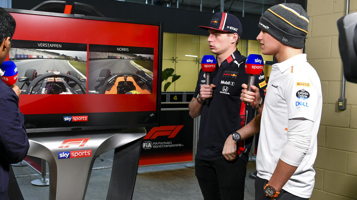 In der virtuellen Welt gerieten Verstappen und Norris aneinander In der virtuellen Welt gerieten Verstappen und Norris aneinander
