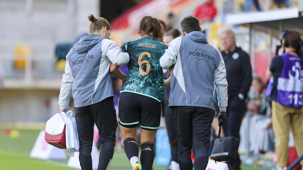 Sorgen um DFB-Star Lena Oberdorf