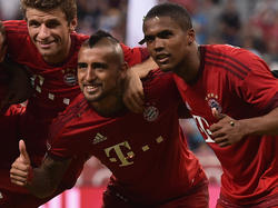 Vidal y Douglas Costa (dcha.) son las nuevas perlas del Bayern Múnich. (Foto: Getty)