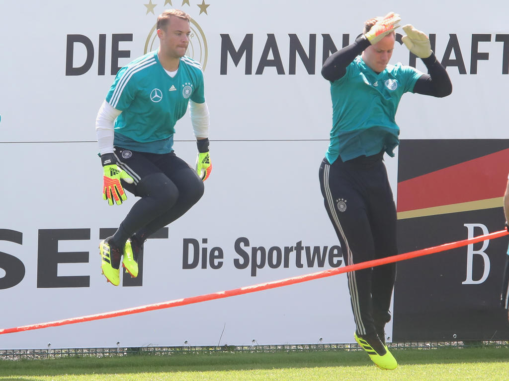 Manuel Neuer und Marc-André ter Stegen machen sich für die WM fit Manuel Neuer und Marc-André ter Stegen machen sich für die WM fit