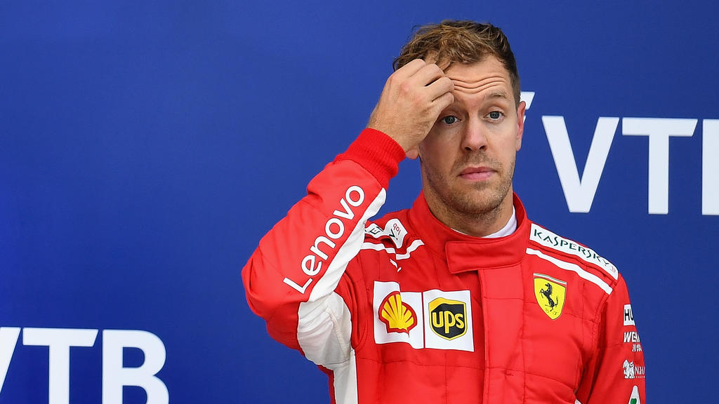 Laut Briatore hätte Vettel in Monza gegen Hamilton nie einen Crash riskieren dürfen Laut Briatore hätte Vettel in Monza gegen Hamilton nie einen Crash riskieren dürfen