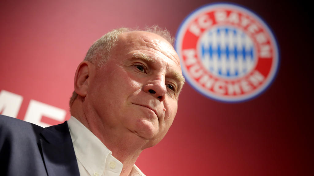 Uli Hoeneß hat einen personellen Umbruch beim FC Bayern versprochen