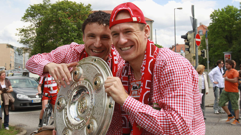 Wechselt Arjen Robben (r.) vom FC Bayern zur PSV Eindhoven?
