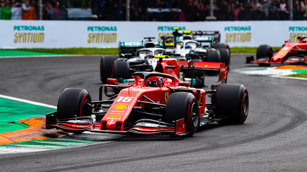Haben die Rennkommissare in Monza bewusst pro Charles Leclerc entschieden? Haben die Rennkommissare in Monza bewusst pro Charles Leclerc entschieden?