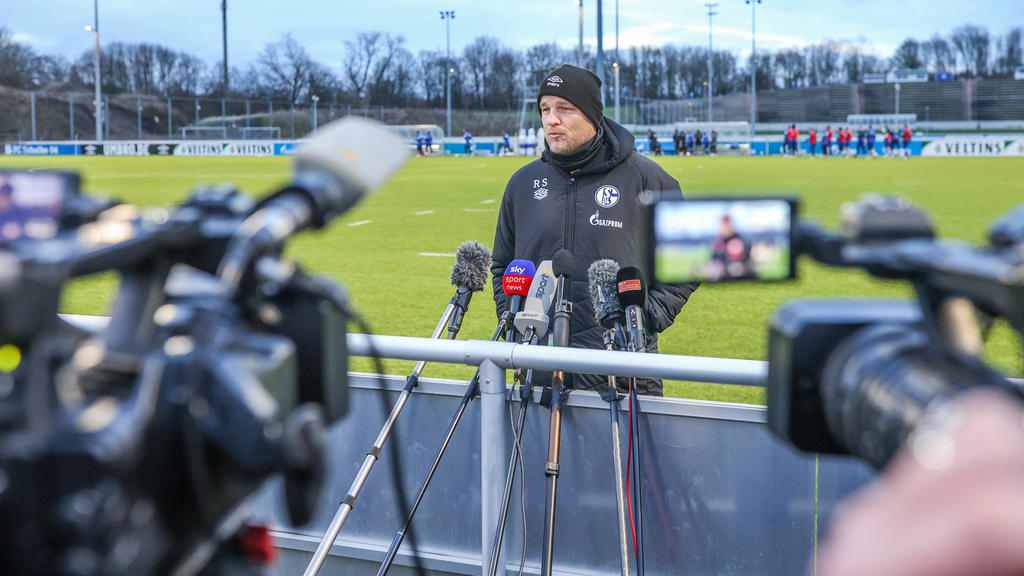 Rouven Schröder vom FC Schalke 04 wird in Gladbach gehandelt Rouven Schröder vom FC Schalke 04 wird in Gladbach gehandelt