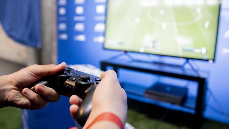 Beim Qualifier der Global Series bereiten sich die FIFA-Profis auf die Weltmeisterschaft vor Beim Qualifier der Global Series bereiten sich die FIFA-Profis auf die Weltmeisterschaft vor