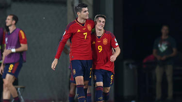 Spanien schlägt Schottland in der EM-Qualifikation