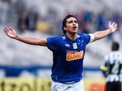 Marcelo Moreno con la elástica de Cruzeiro el año pasado. (Foto: Getty)