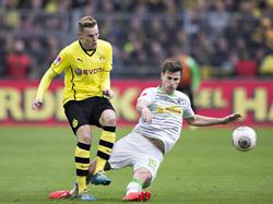 Marvin Ducksch (l.) läuft zur neuen Saison für St. Pauli auf