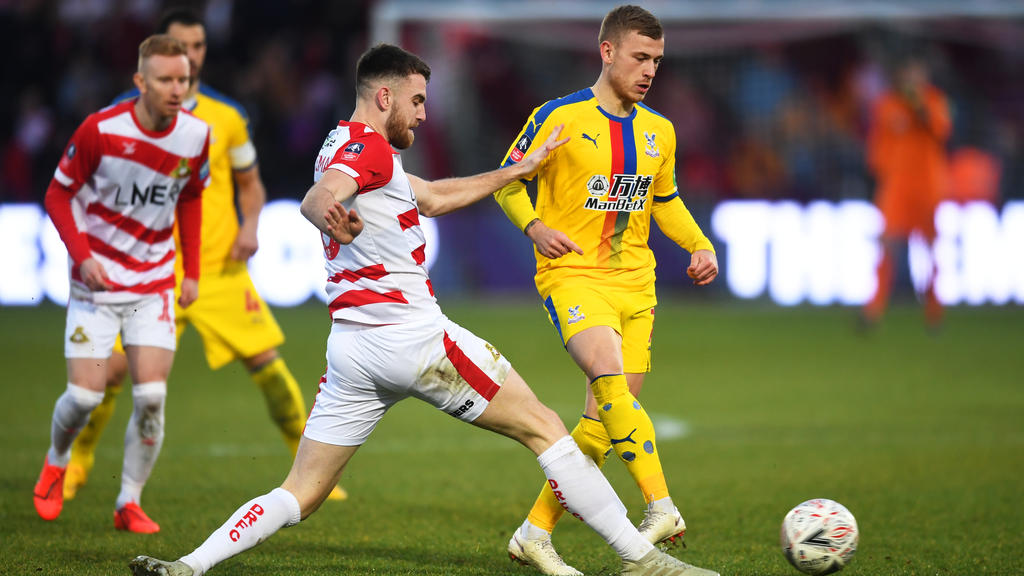 Max Meyer (re.) traf im Pokal für Crystal Palace Max Meyer (re.) traf im Pokal für Crystal Palace