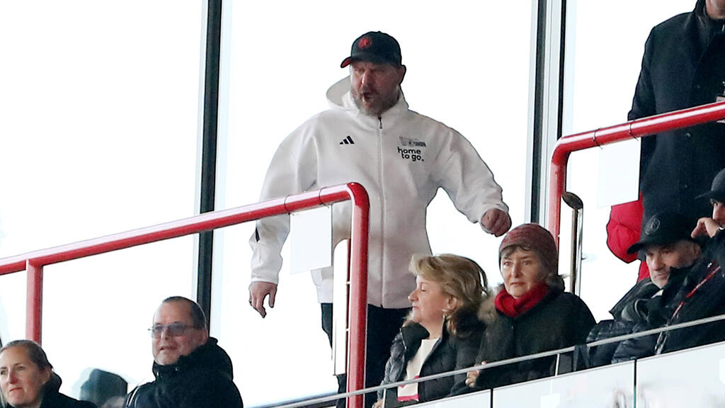Steffen Baumgart bangte, wie immer ging der Trainer von Union Berlin voll mit Steffen Baumgart bangte, wie immer ging der Trainer von Union Berlin voll mit