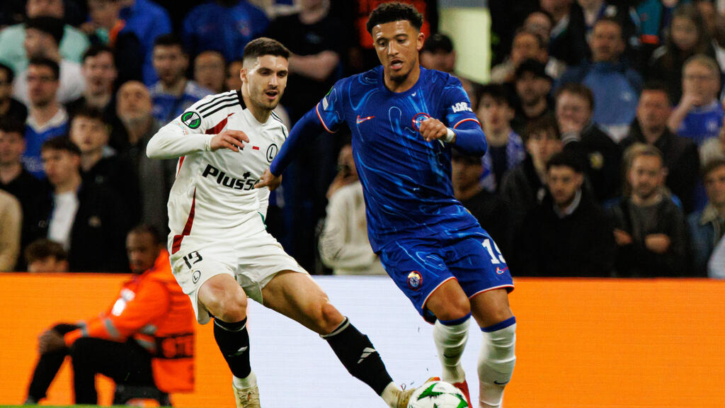 Abermals beim BVB gehandelt: Jadon Sancho (r.) Abermals beim BVB gehandelt: Jadon Sancho (r.)