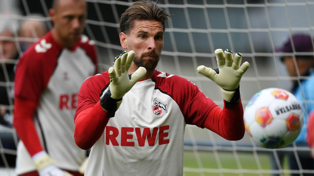 Ron-Robert Zieler wechselte von Hannover 96 zum 1. FC Köln Ron-Robert Zieler wechselte von Hannover 96 zum 1. FC Köln