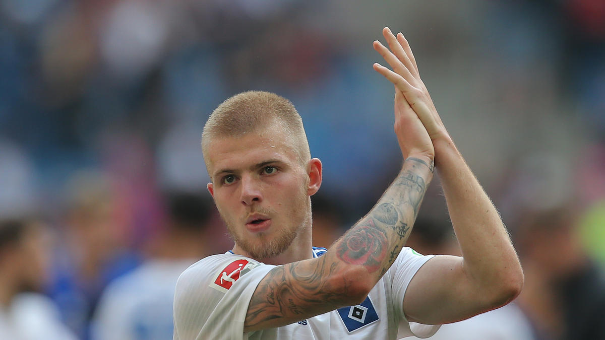 Rick van Drongelen hat sich klar zum HSV bekannt Rick van Drongelen hat sich klar zum HSV bekannt