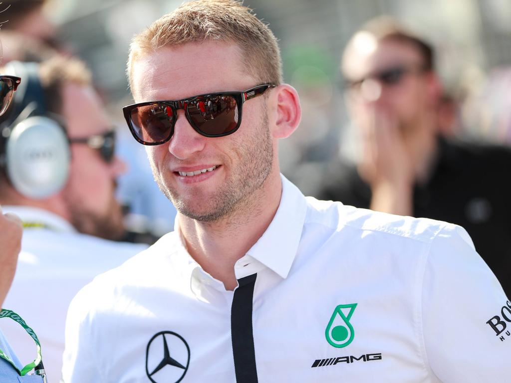 Maro Engel will sich 2017 in der DTM durchsetzen Maro Engel will sich 2017 in der DTM durchsetzen