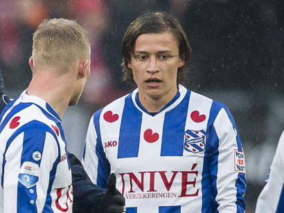 Simon Thern maakt tegen FC Utrecht zijn eerste minuten in het shirt van sc Heerenveen. (18-01-2015).