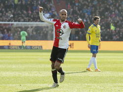 Karim El Ahmadi viert de 1-0 van Feyenoord tegen SC Cambuur (08-02-2015)