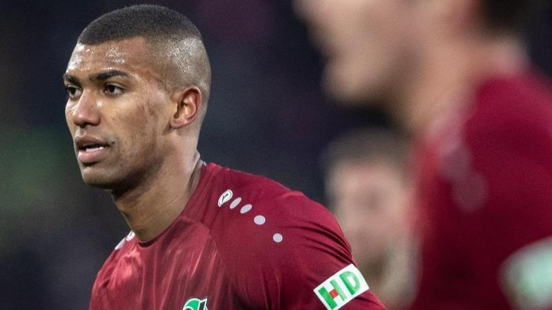 Hannovers Walace steht vor dem Wechsel zu Udinese Calcio Hannovers Walace steht vor dem Wechsel zu Udinese Calcio
