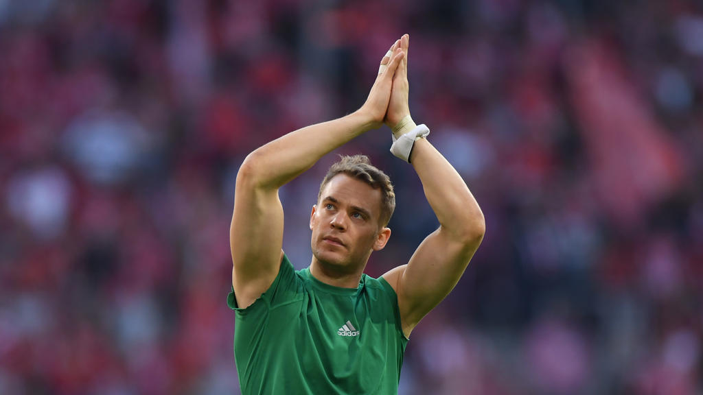 Manuel Neuer erhielt eine Auszeichnung Manuel Neuer erhielt eine Auszeichnung
